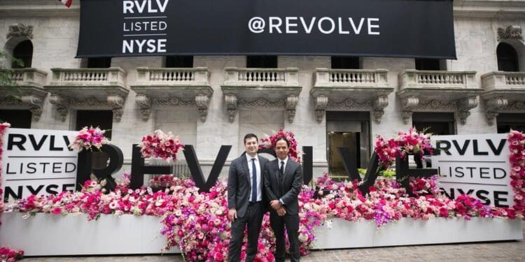 Zdroj: Revolve