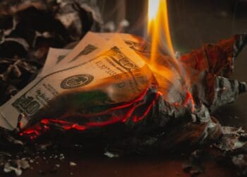 burning banknotes