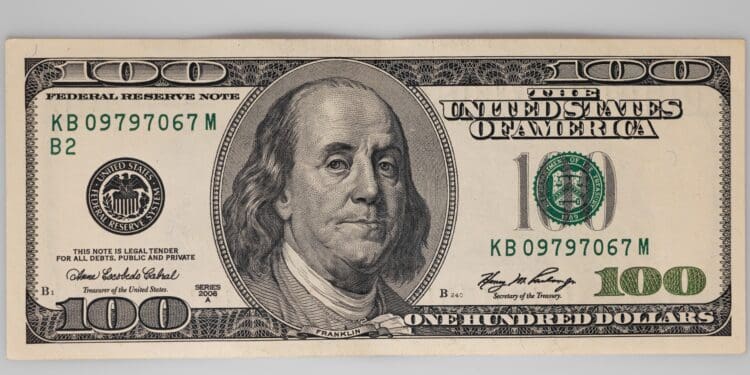 One hundred dollars, detailed dollar banknote
