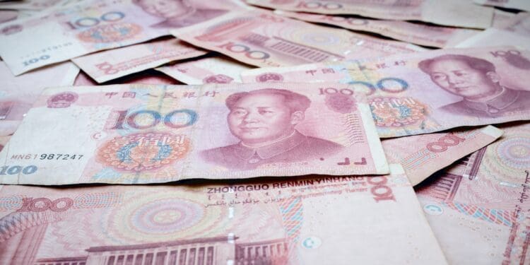 100 Chinese yuan banknotes