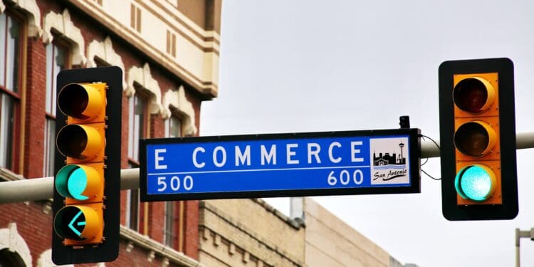 All signs on green for e-commerce? No, just East Commerce Street in San Antonio.Tip: there is also a E Commerce Street sign available with red lights (see my photo line).
