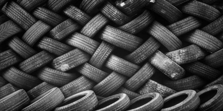 Black tire pattern