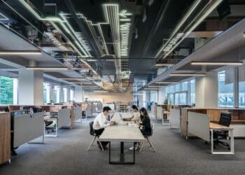 The architecture and interior design of Shanghai Baoye Center are both designed by LYCS Architecture. The interior design shares its architectural clue, which penetrates both its content and context, interweaves with its spatial logic. The inherent beauty of architecture is deliberately planted in its interior space as one of the most significant interior elements.