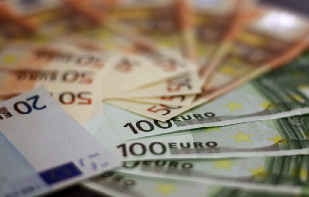 Bank notes bill bills blur