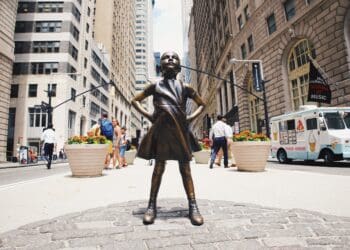 girl statue