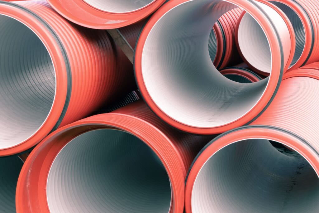 One of those things you discover just taking a walk. What I like about this pictures is that they’re just pipes and nothing else.