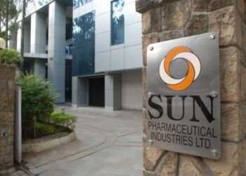 xr:d:DAFimkTgoy4:52,j:48200142679,t:23053007