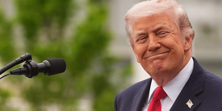 FILE PHOTO: US President Donald Trump speaks during the ceremonial welcome of UK King Charles III and Queen Camilla on the South Lawn of the White House. (zu dpa: ´Trump to raise EU auto tariffs to 25% next weekª) (Aaron Chown/PA Wire/dpa/TNS)