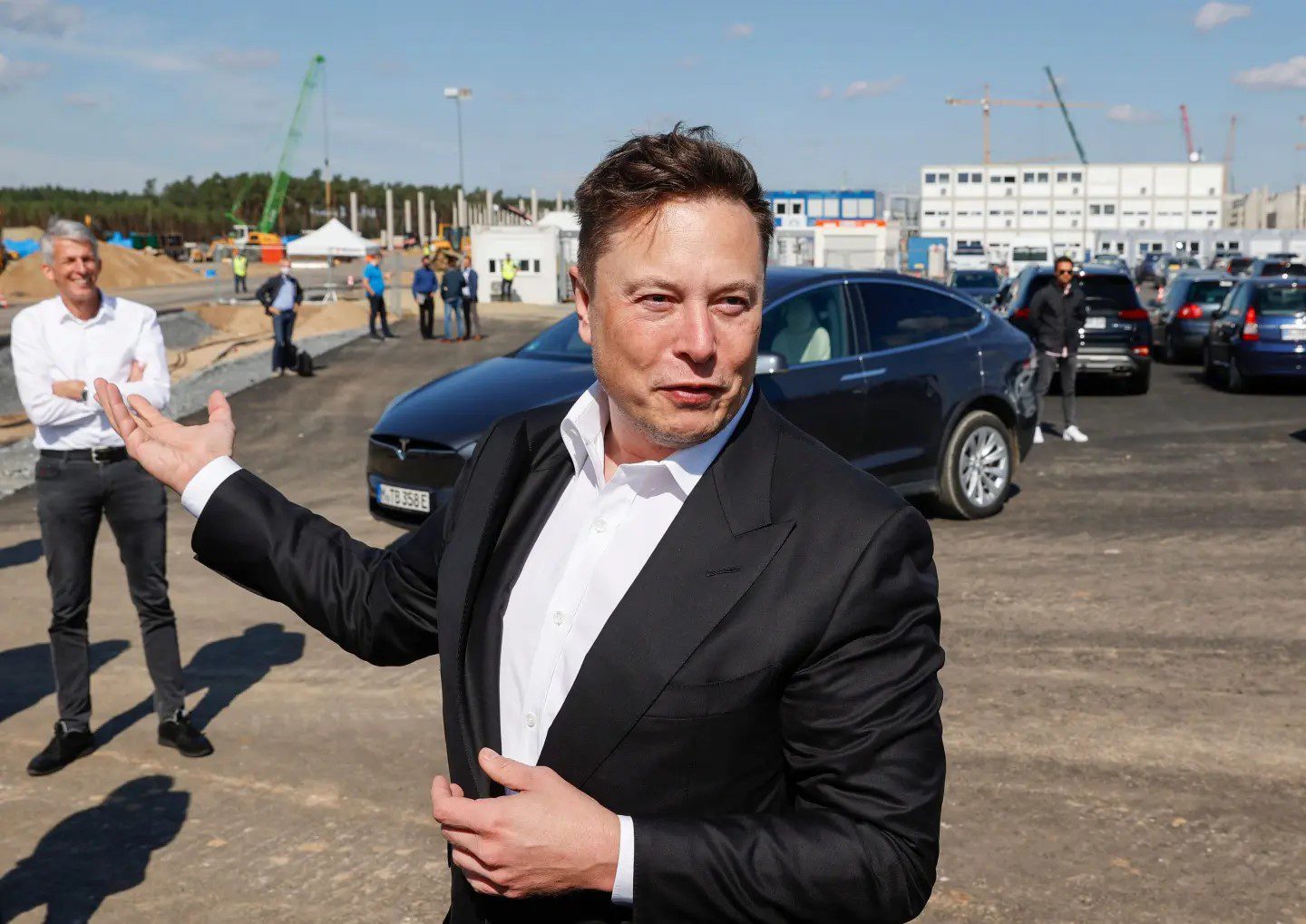 Elon Musk řídí největší expanzi xAI z obytného přívěsu Airstream