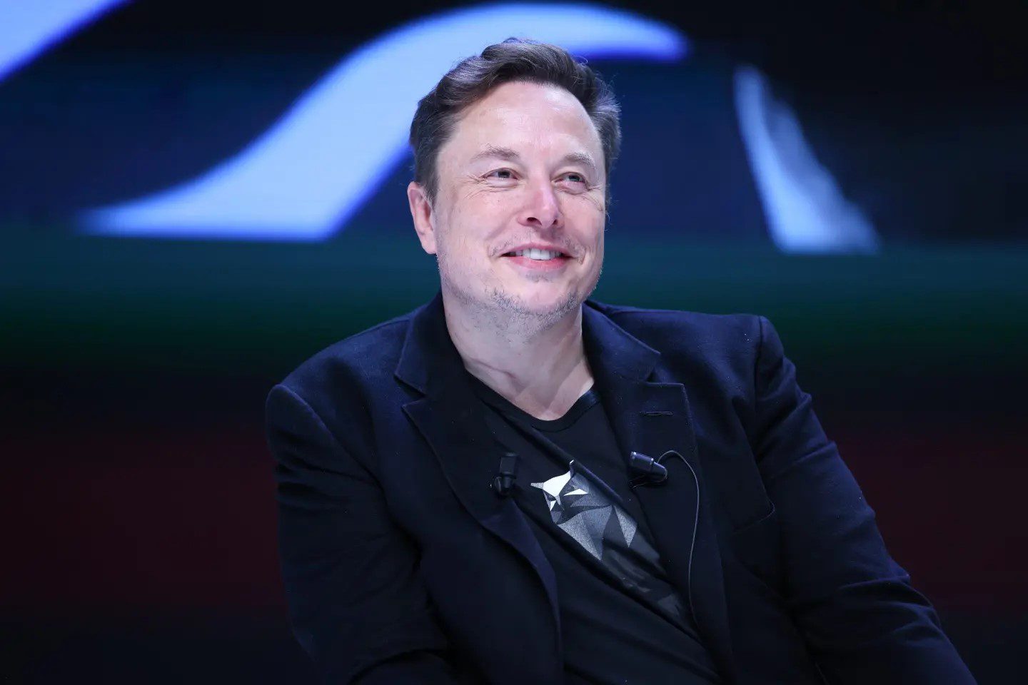Elon Musk je nejbohatším Američanem v historii a náskok je obrovský